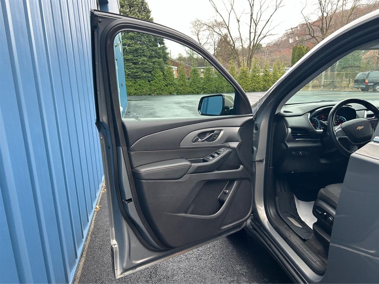 Chevrolet Traverse LT 4D SUV AWD 2019