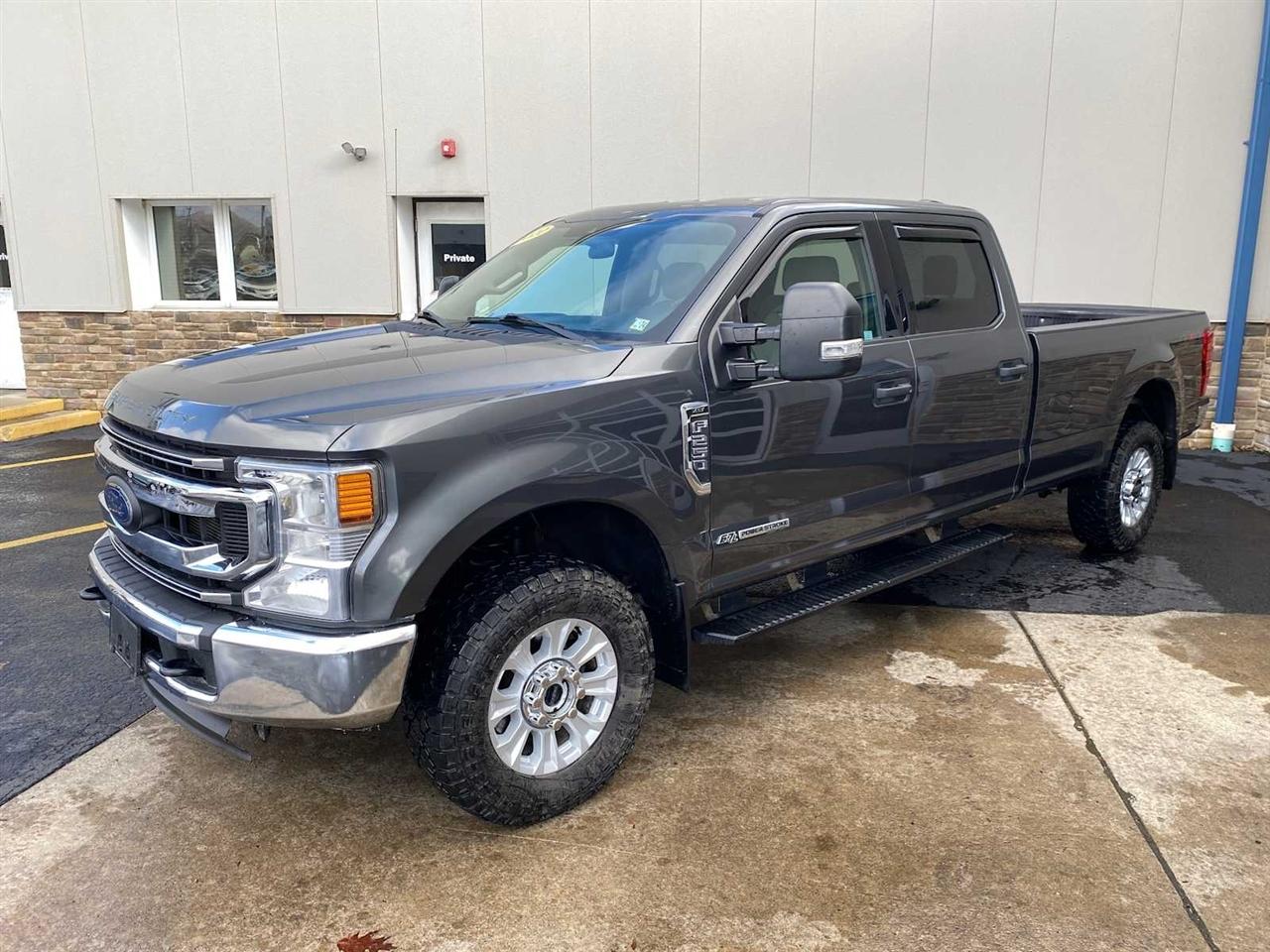 Ford F-250 SD XLT Crew Cab 4WD 2020