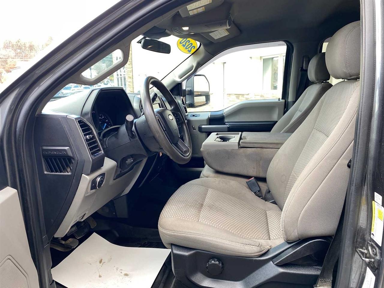 Ford F-250 SD XLT Crew Cab 4WD 2020