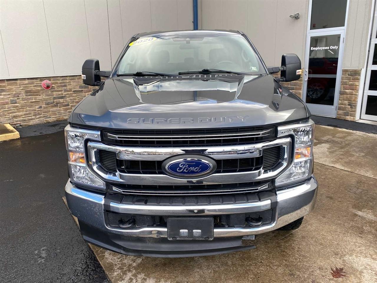 Ford F-250 SD XLT Crew Cab 4WD 2020