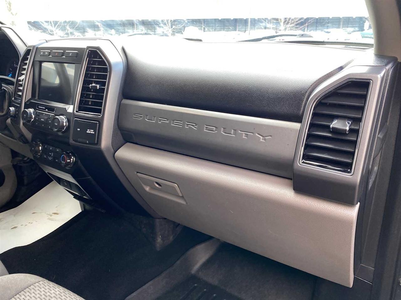 Ford F-250 SD XLT Crew Cab 4WD 2020