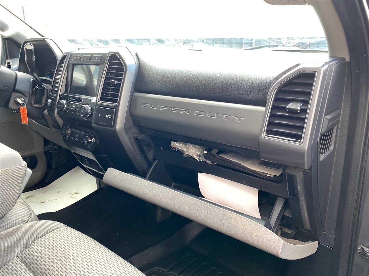 Ford F-250 SD XLT Crew Cab 4WD 2020