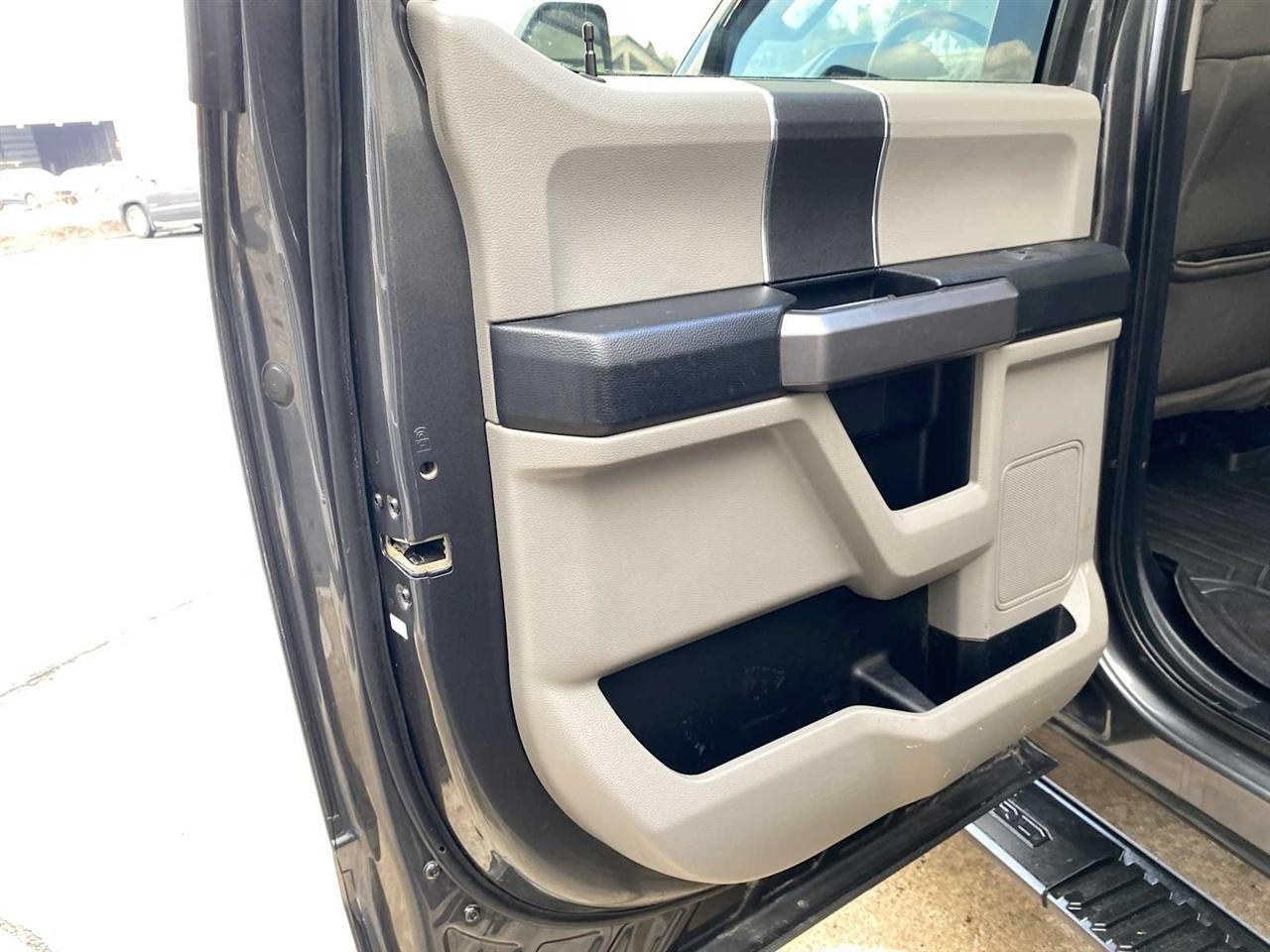 Ford F-250 SD XLT Crew Cab 4WD 2020