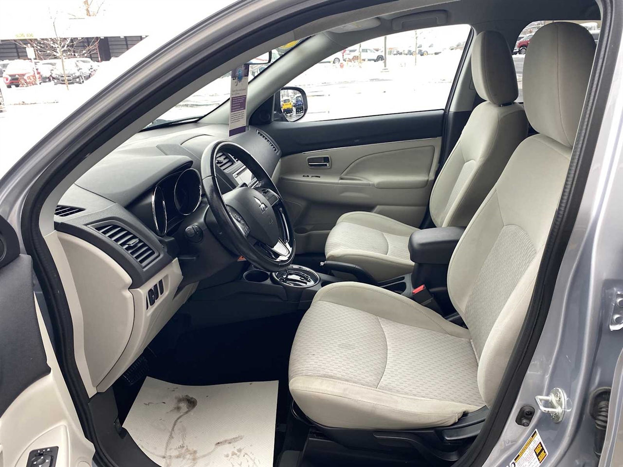 Mitsubishi Outlander Sport 2.0 ES 4WD CVT 2017