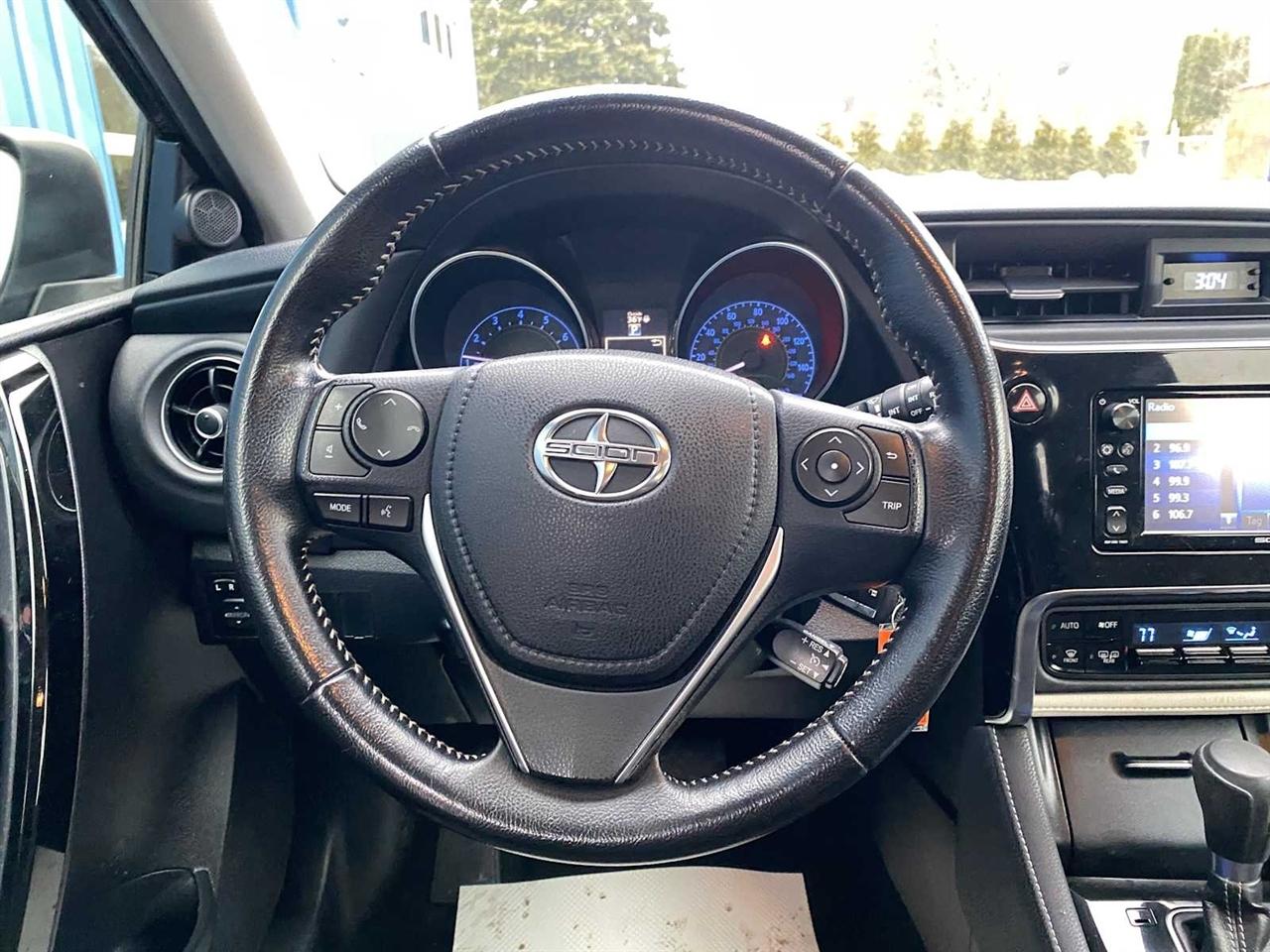 Scion iM 5dr HB CVT (Natl) 2016