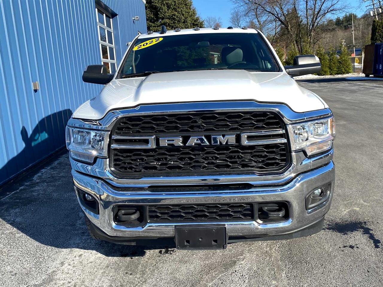 RAM 3500 Crew Cab 4WD DRW 2022