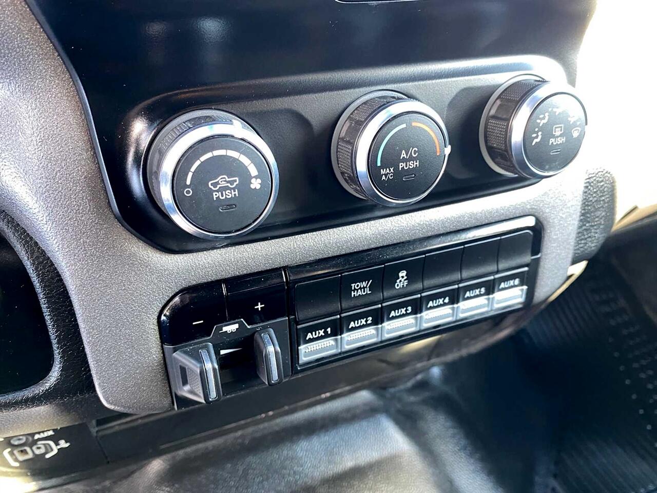 RAM 3500 Crew Cab 4WD DRW 2022