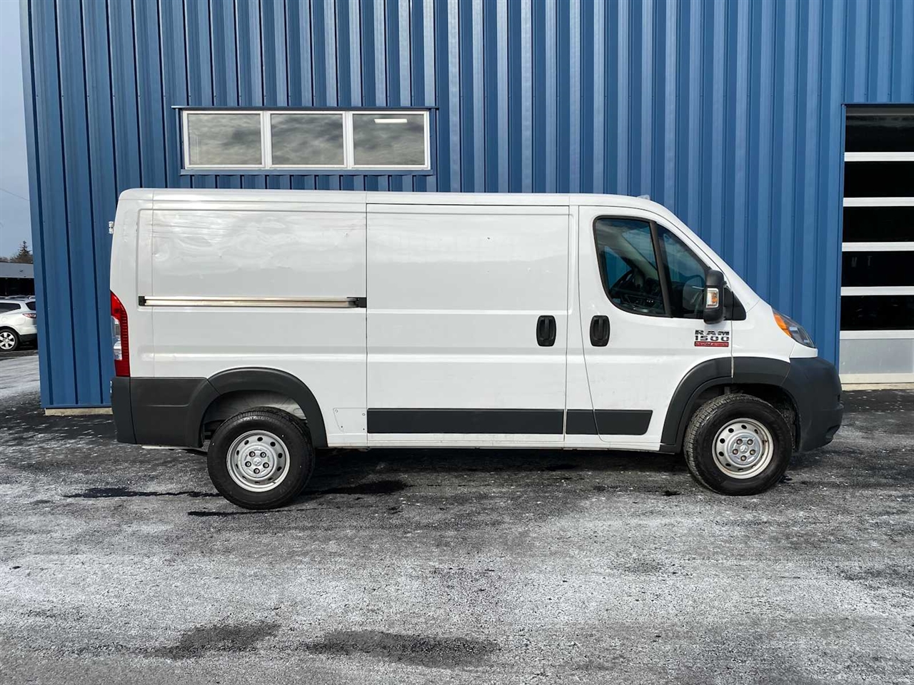 RAM Promaster 1500 Low Roof Tradesman 136-in. WB 2017