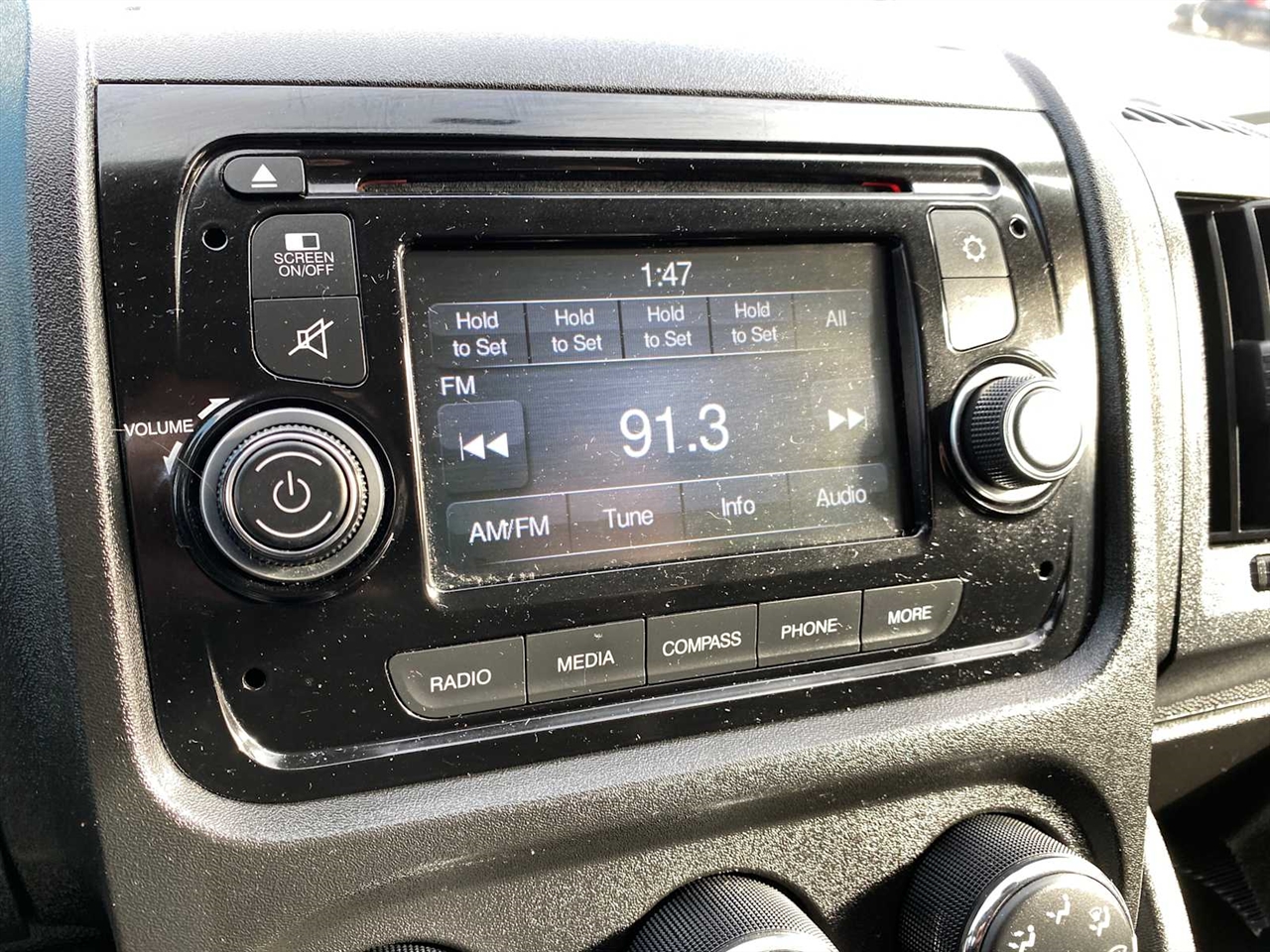 RAM Promaster 1500 Low Roof Tradesman 136-in. WB 2017