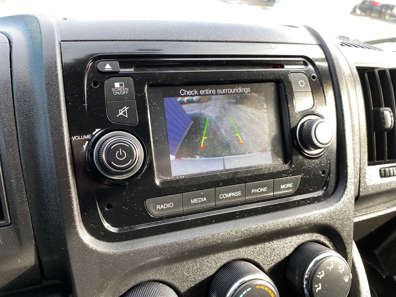 RAM Promaster 1500 Low Roof Tradesman 136-in. WB 2017