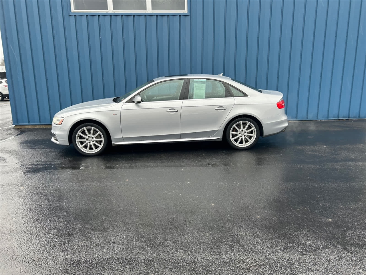 Audi A4 2.0T Premium Plus quattro Sedan AWD 8A 2016