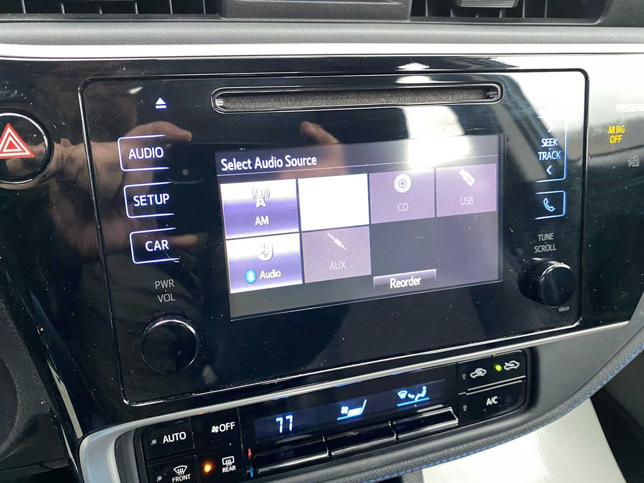 Toyota Corolla SE 4D Sedan 2017