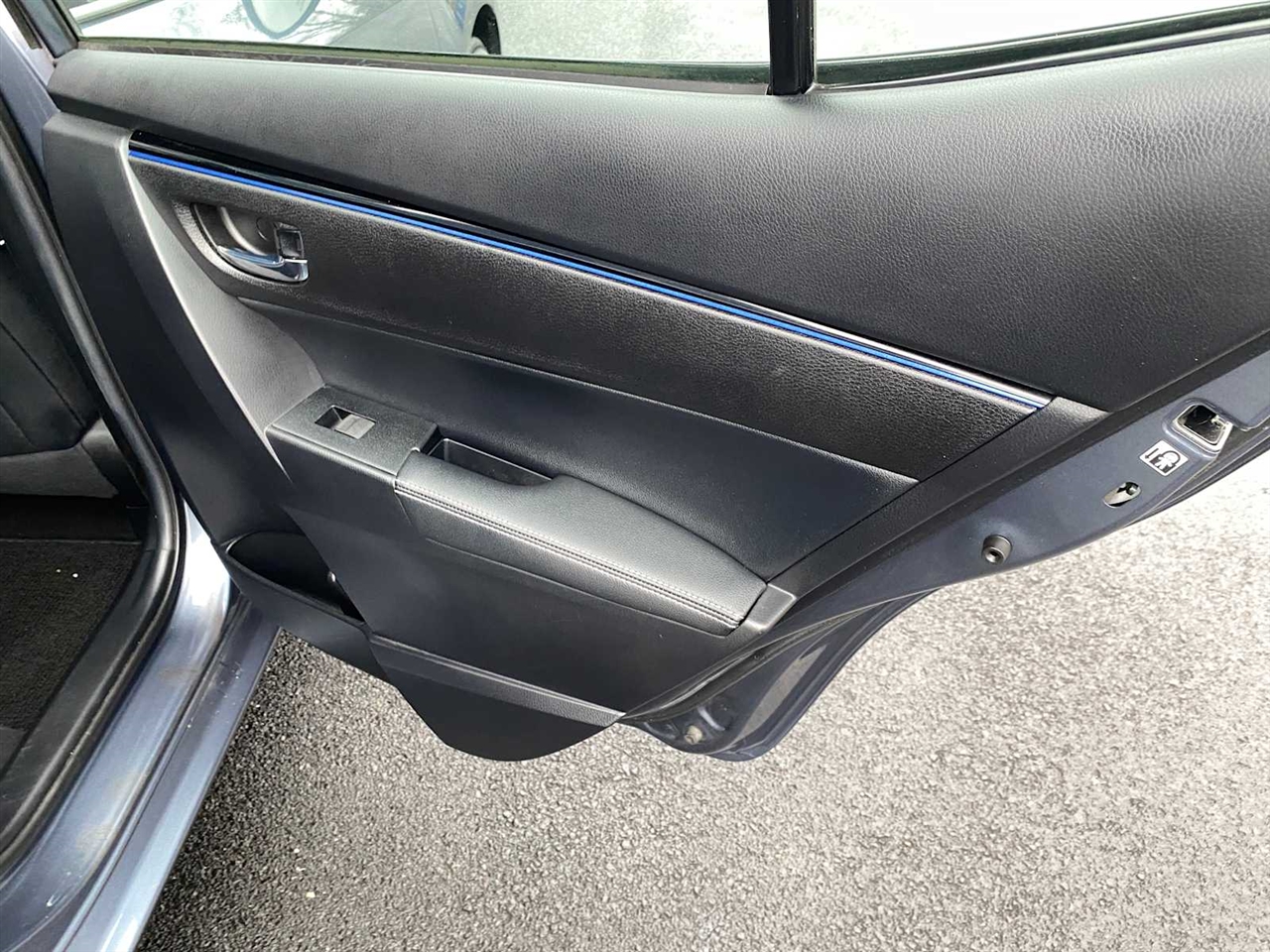 Toyota Corolla SE 4D Sedan 2017