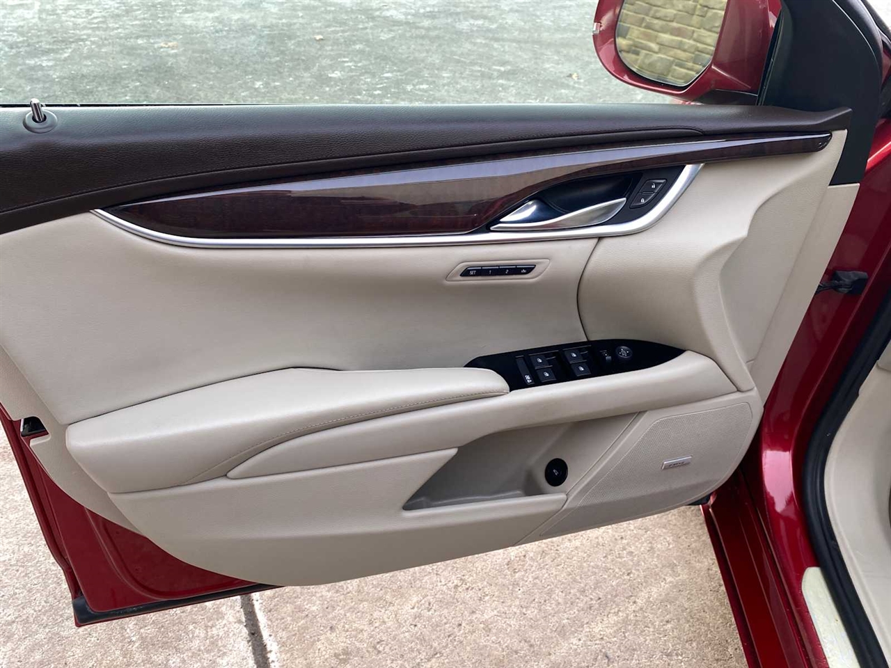 Cadillac XTS Luxury 2013