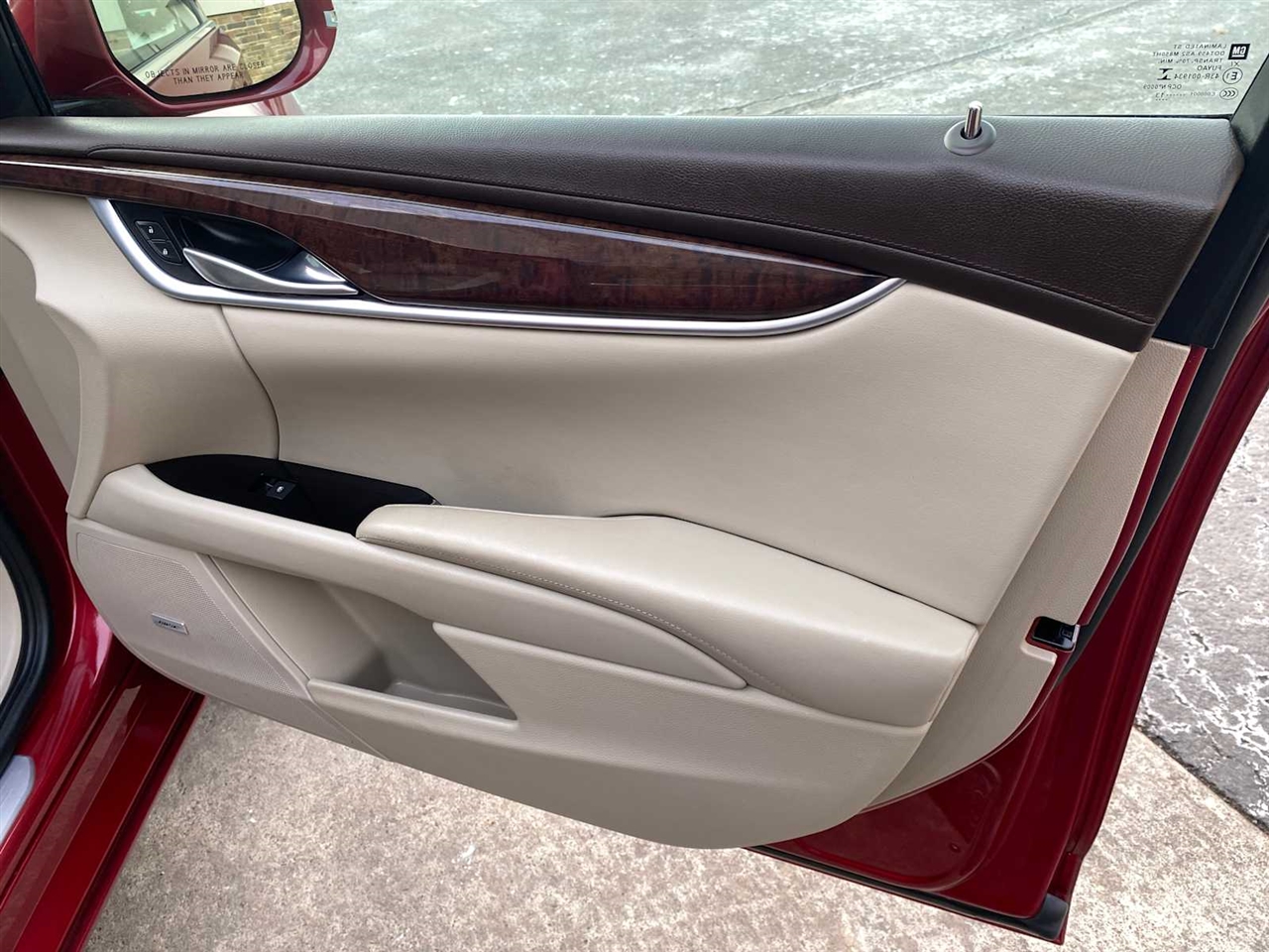 Cadillac XTS Luxury 2013