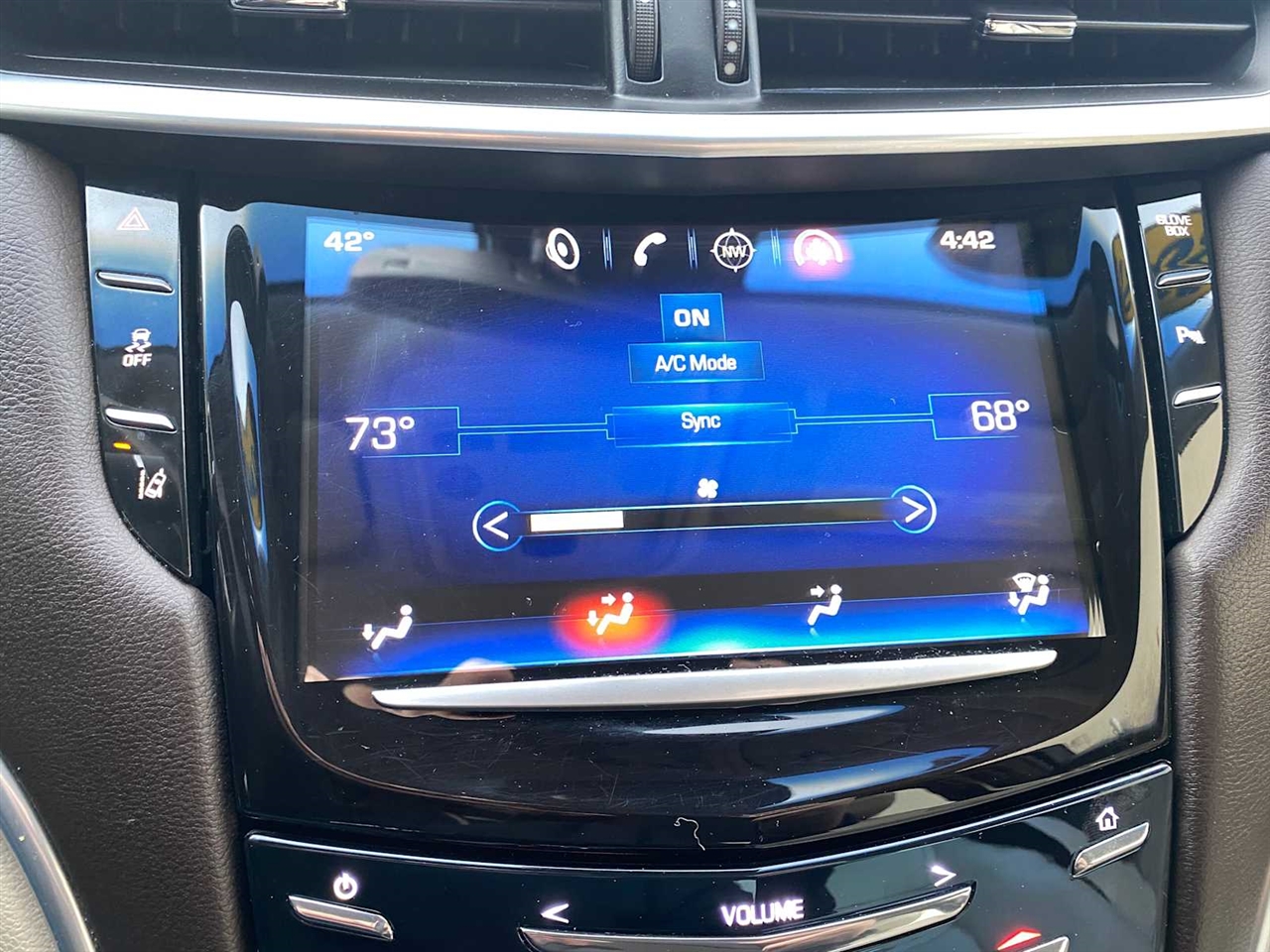 Cadillac XTS Luxury 2013