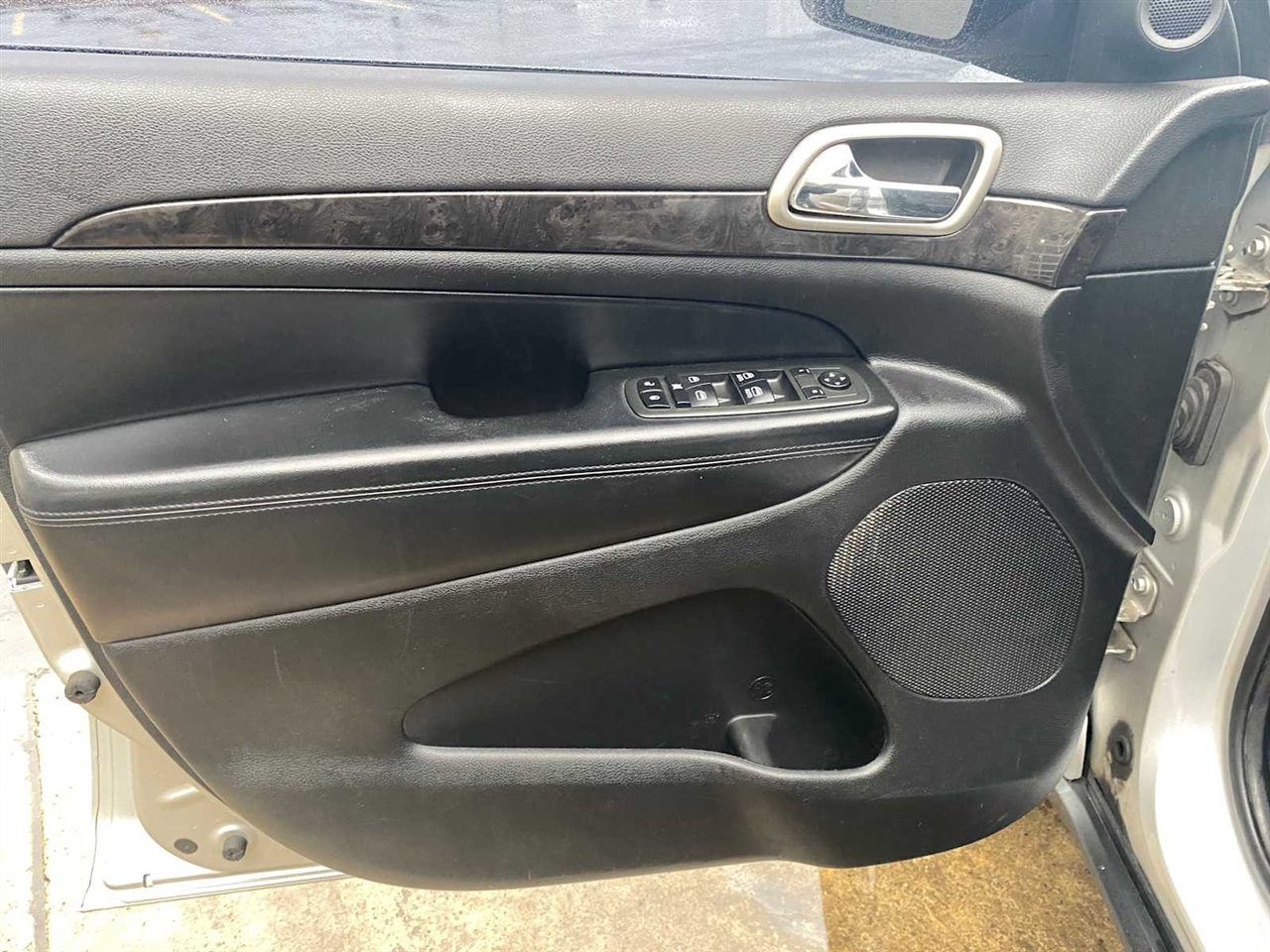 Jeep Grand Cherokee Laredo 4WD 2012