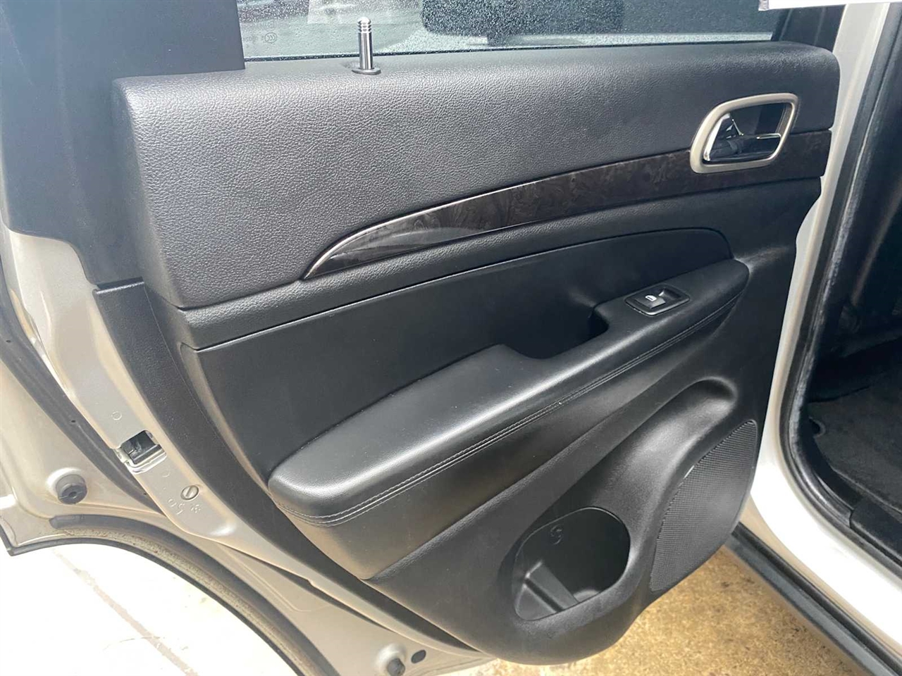 Jeep Grand Cherokee Laredo 4WD 2012