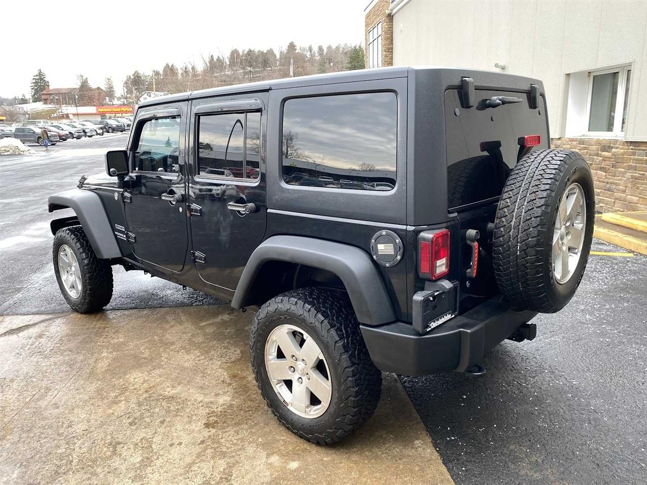 Jeep Wrangler Unlimited Sport 4WD 2015