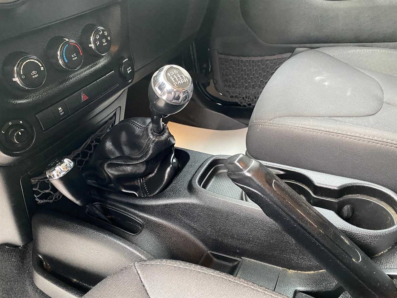 Jeep Wrangler Unlimited Sport 4WD 2015