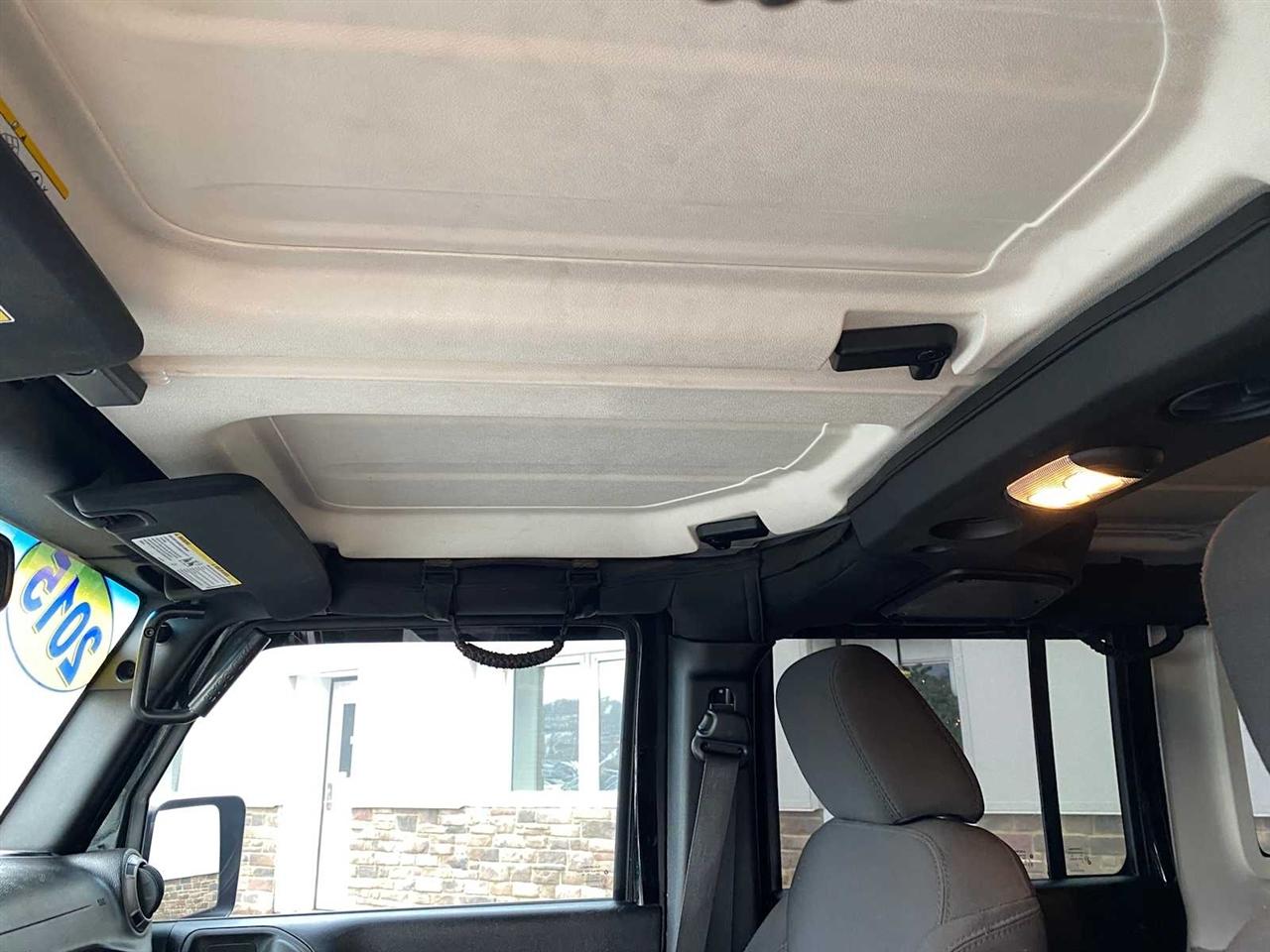 Jeep Wrangler Unlimited Sport 4WD 2015