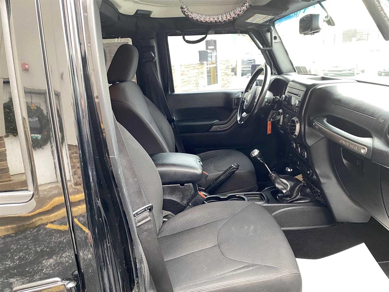 Jeep Wrangler Unlimited Sport 4WD 2015