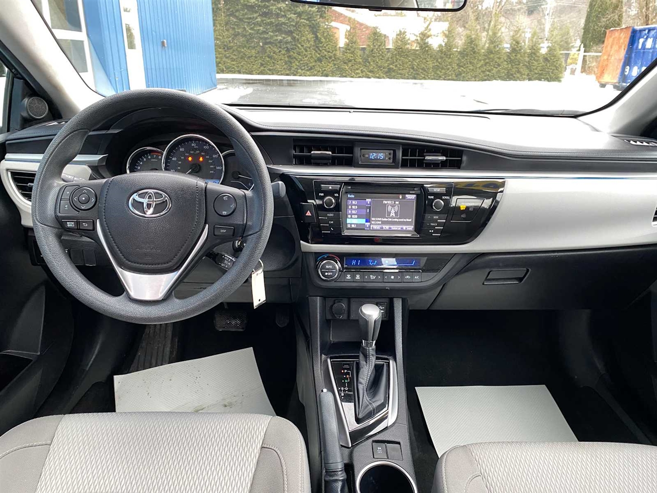 Toyota Corolla LE CVT 2015