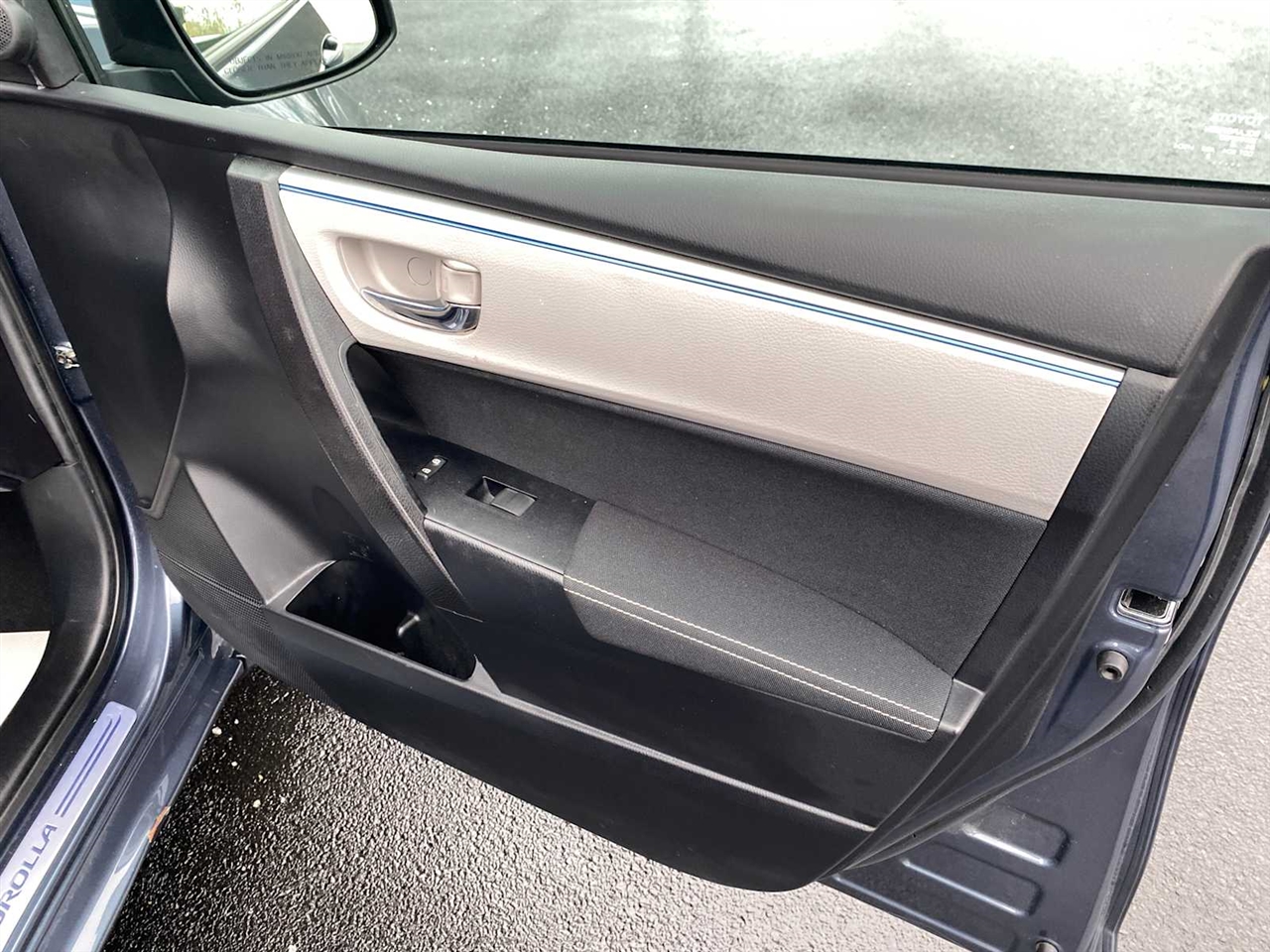 Toyota Corolla LE CVT 2015