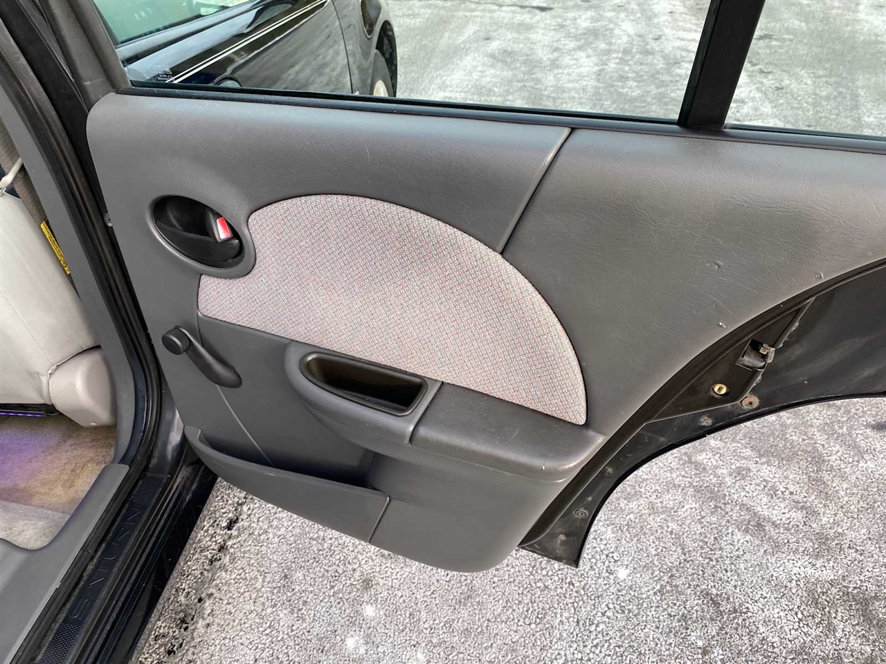 Saturn ION Sedan 1 2003