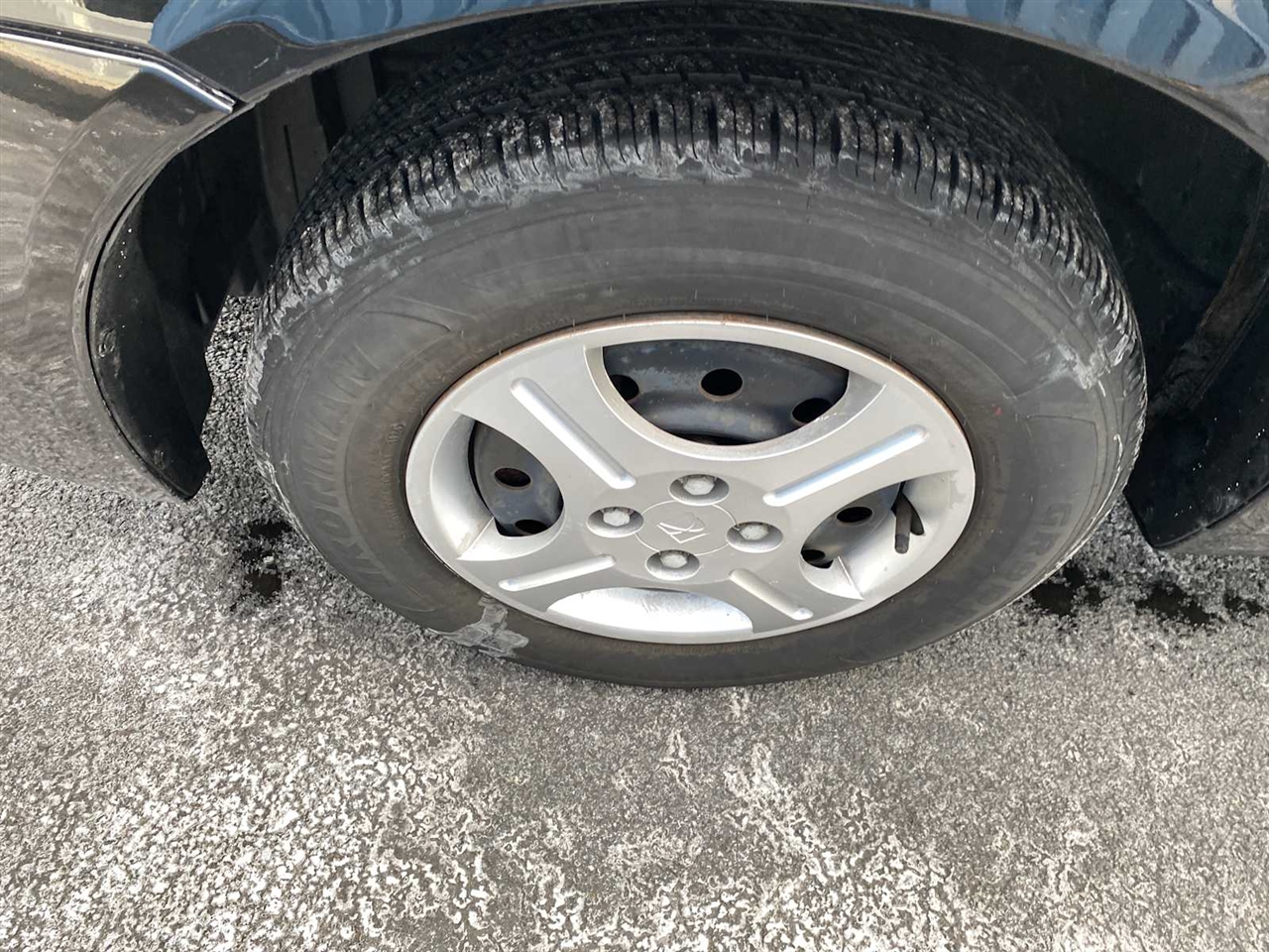 Saturn ION Sedan 1 2003