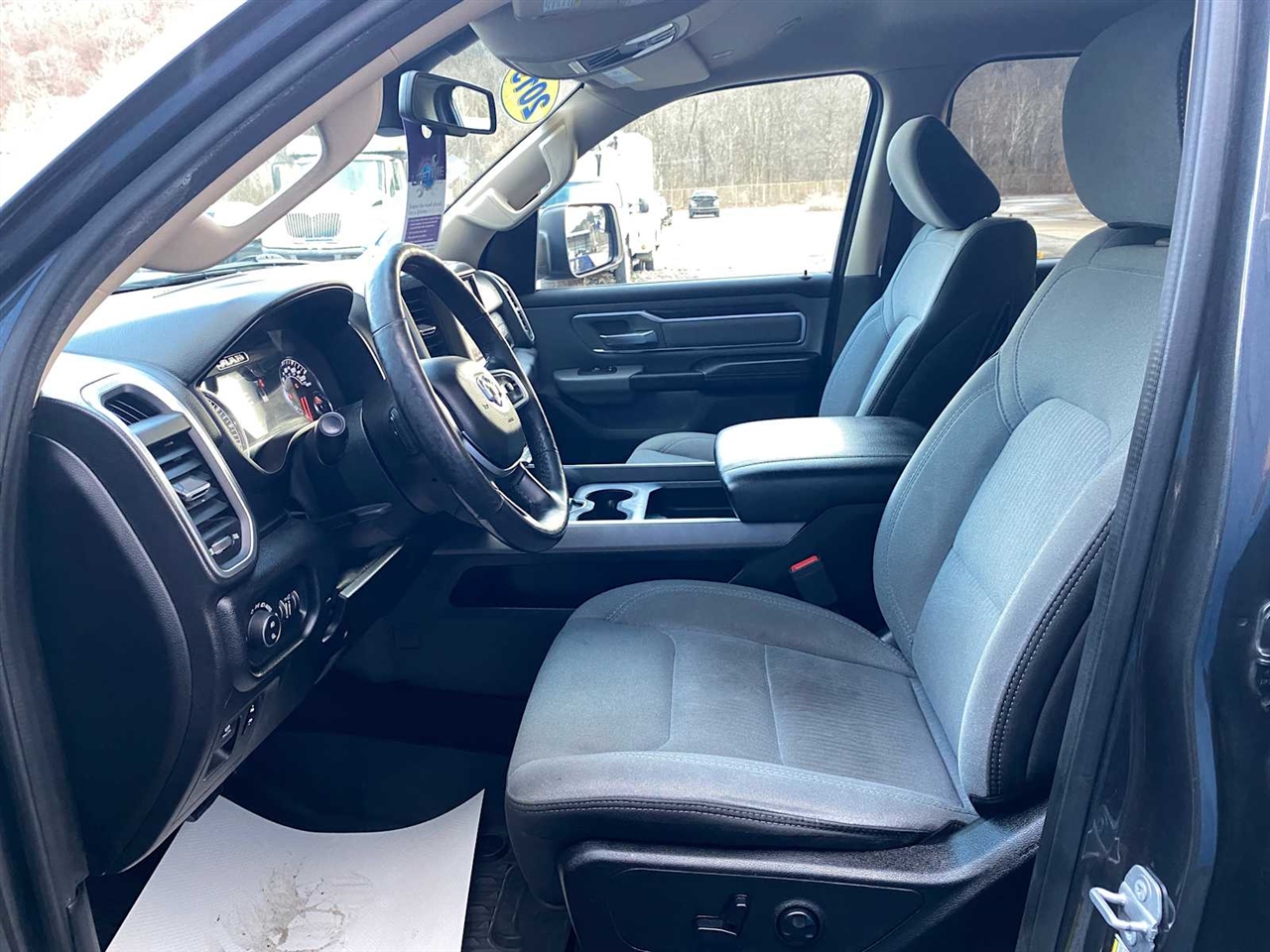 RAM 1500 Big Horn Quad Cab 4WD 2019