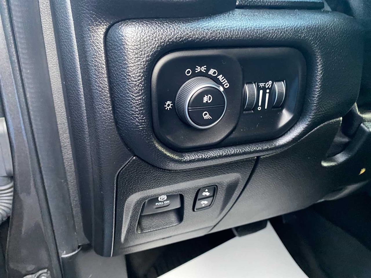 RAM 1500 Big Horn Quad Cab 4WD 2019