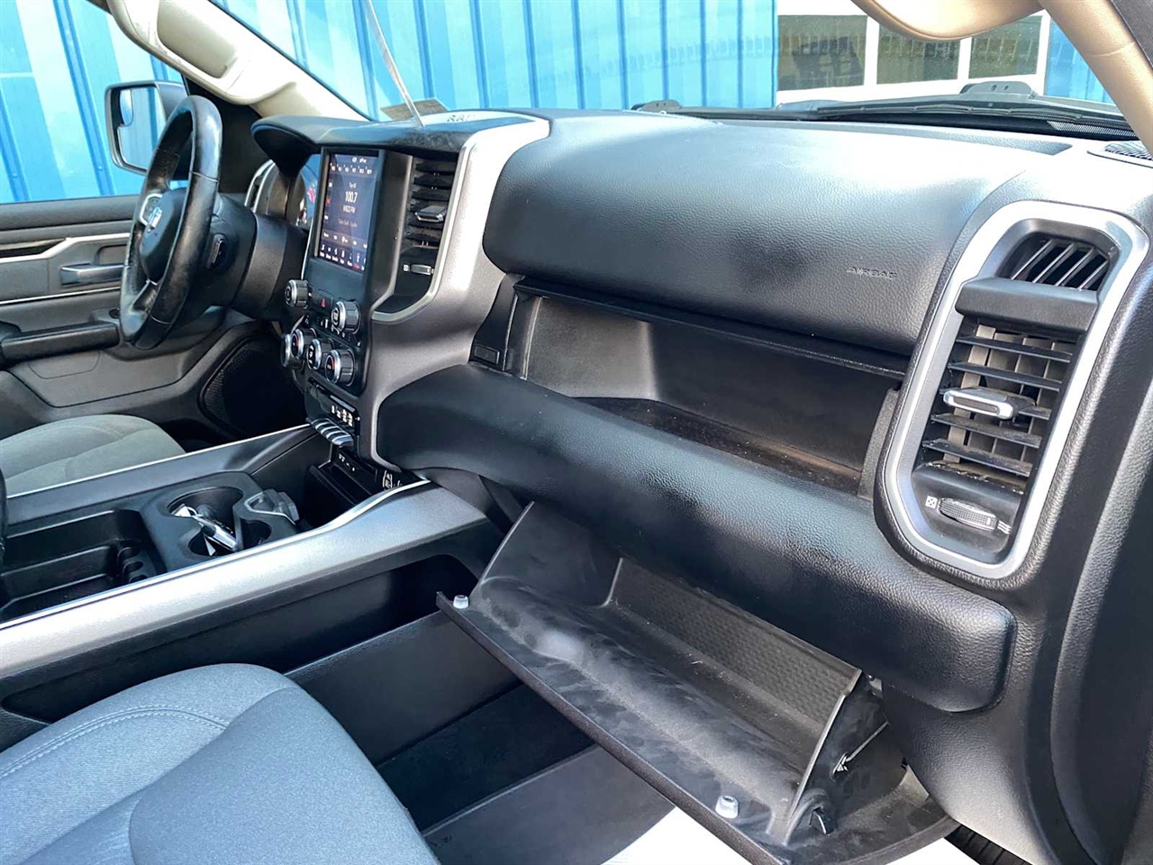 RAM 1500 Big Horn Quad Cab 4WD 2019