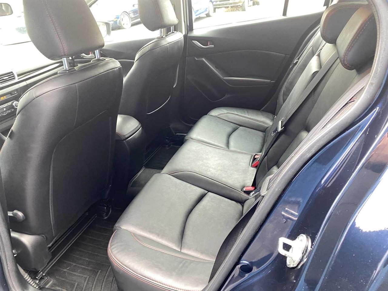 Mazda MAZDA3 i Grand Touring AT 5-Door 2015