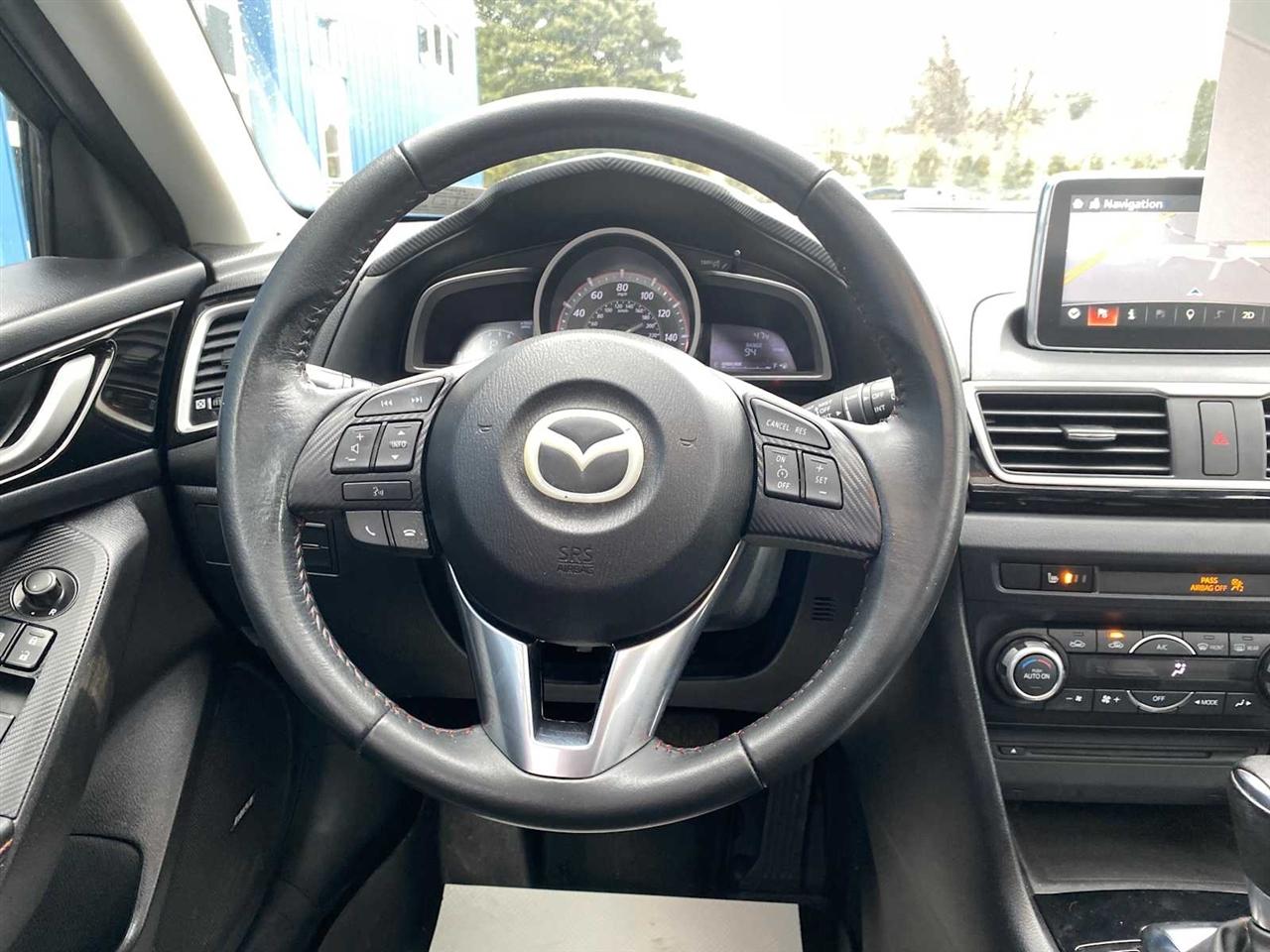 Mazda MAZDA3 i Grand Touring AT 5-Door 2015