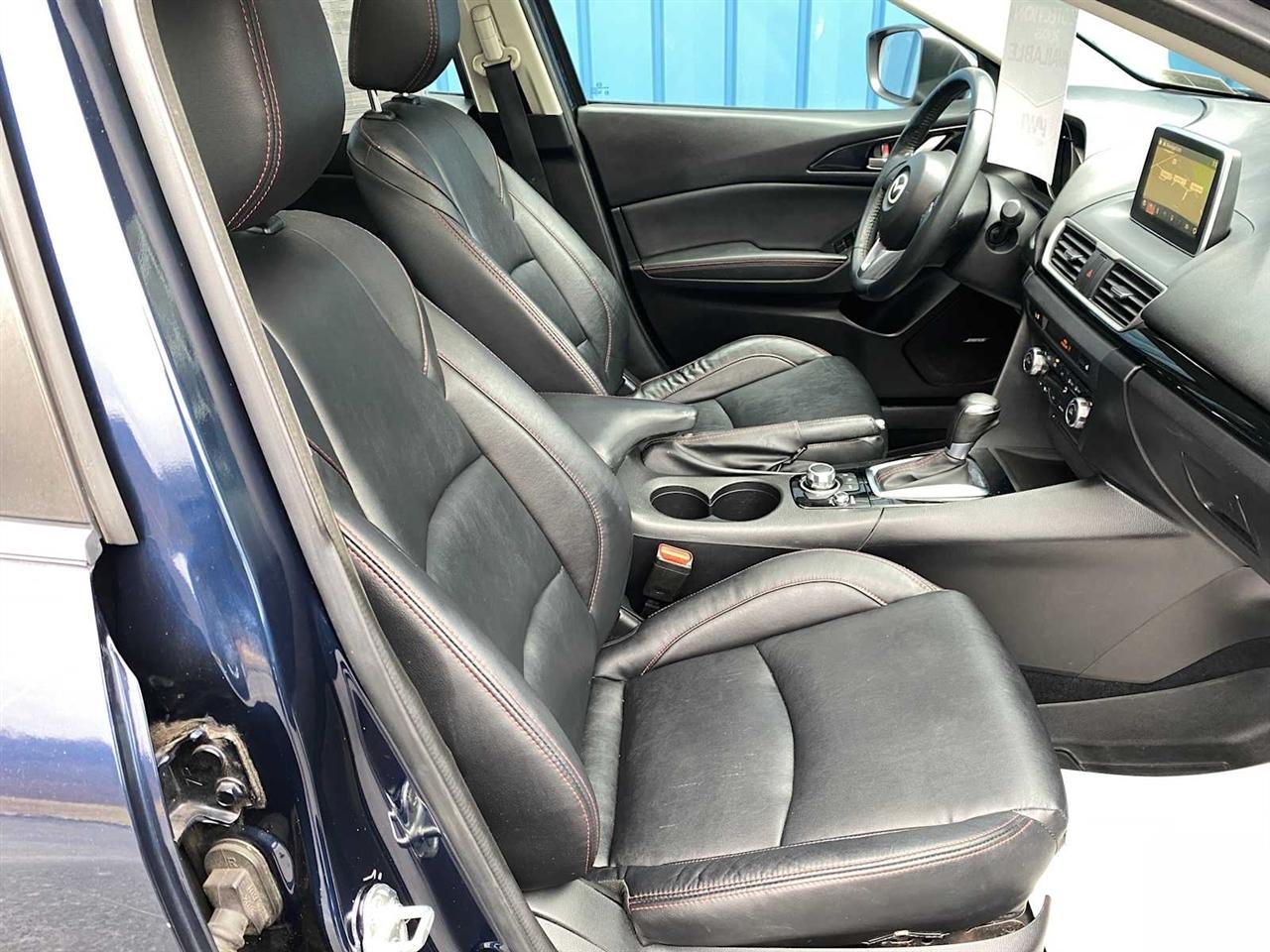 Mazda MAZDA3 i Grand Touring AT 5-Door 2015