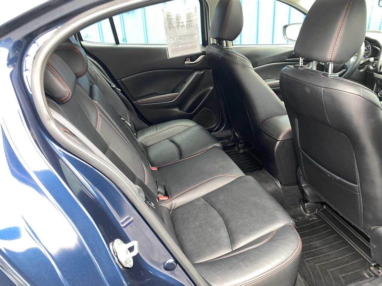 Mazda MAZDA3 i Grand Touring AT 5-Door 2015