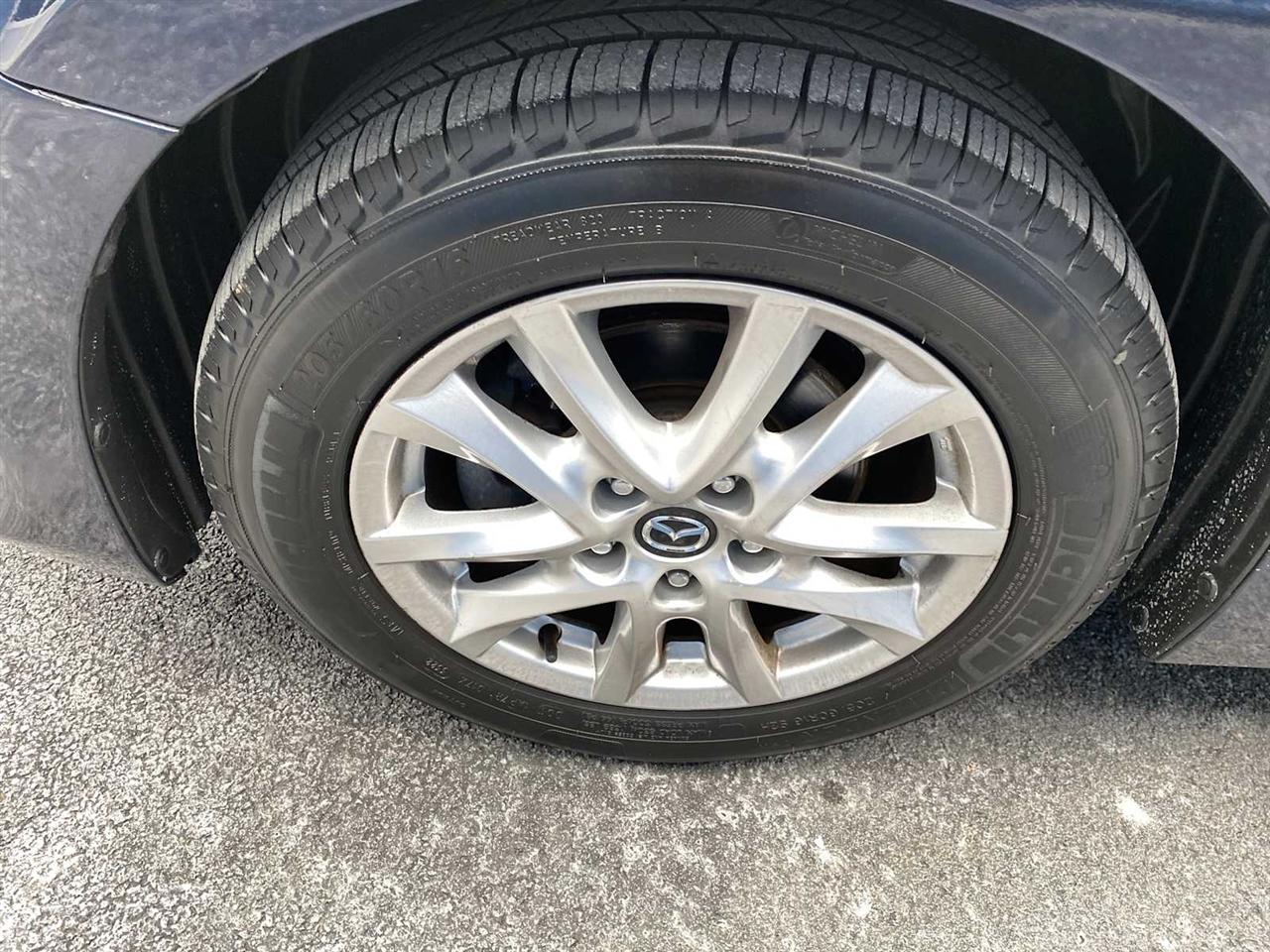 Mazda MAZDA3 i Grand Touring AT 5-Door 2015