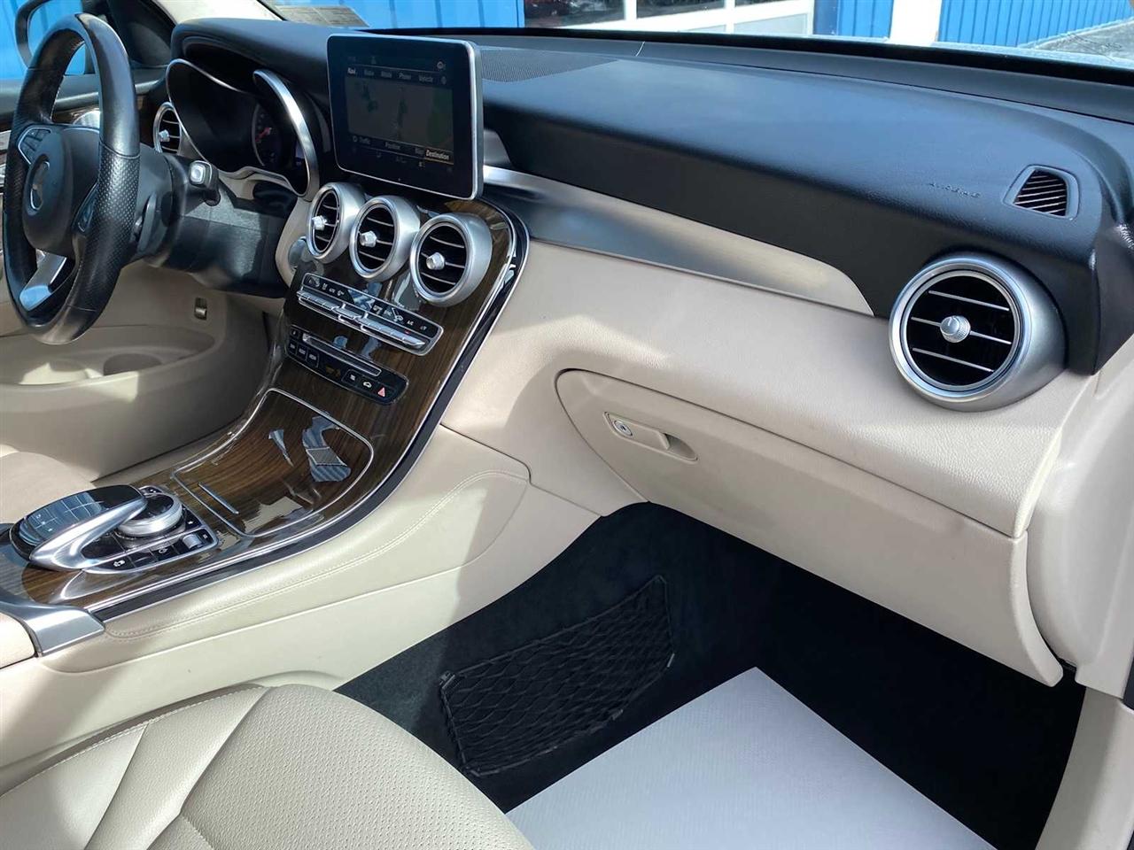 Mercedes-Benz GLC-Class GLC300 4MATIC 2019