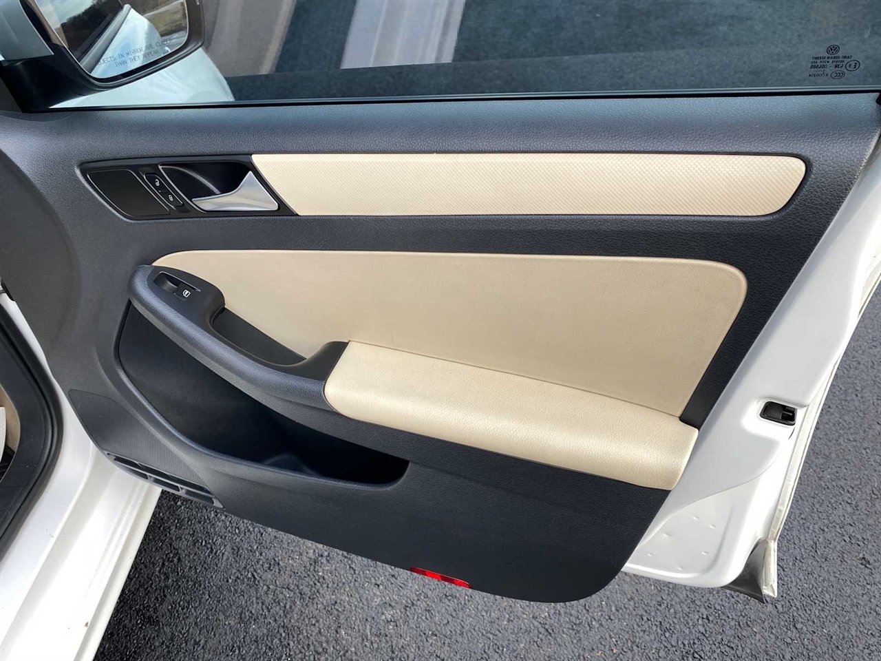 Volkswagen Jetta SE 4D Sedan 2012