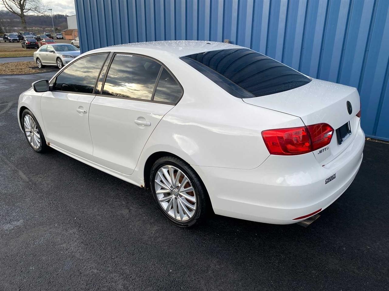 Volkswagen Jetta SE 4D Sedan 2012