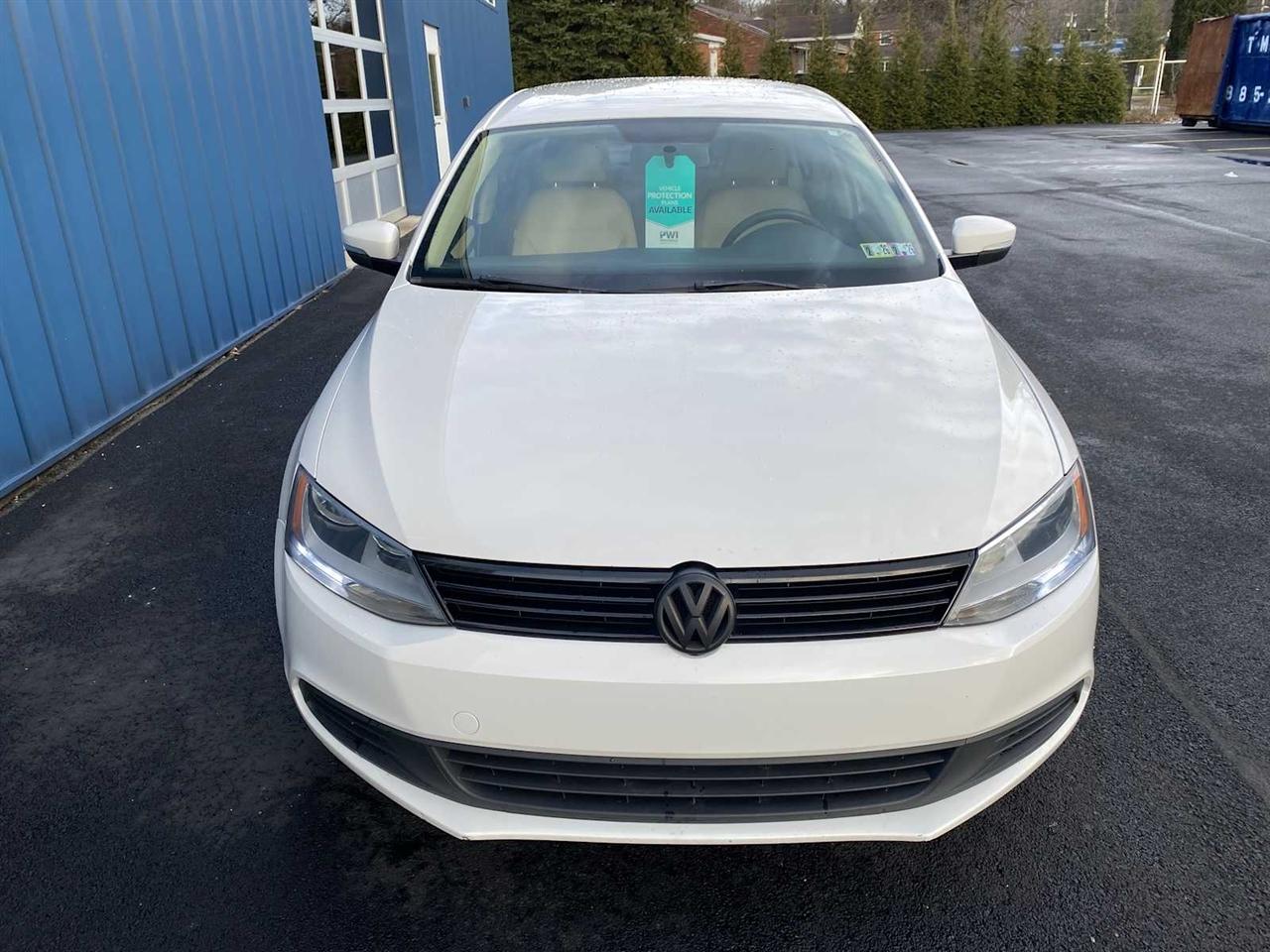 Volkswagen Jetta SE 4D Sedan 2012
