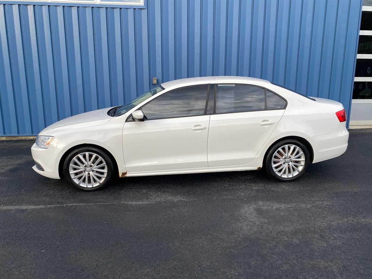 Volkswagen Jetta SE 4D Sedan 2012