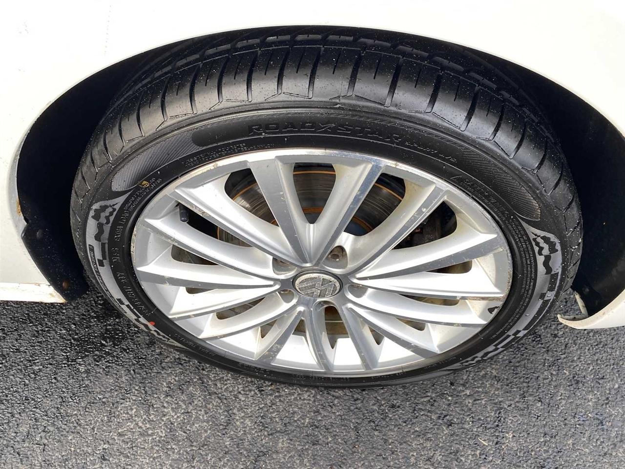 Volkswagen Jetta SE 4D Sedan 2012