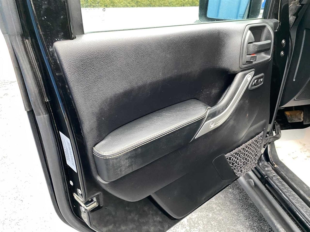 Jeep Wrangler Unlimited Rubicon 4WD 2016