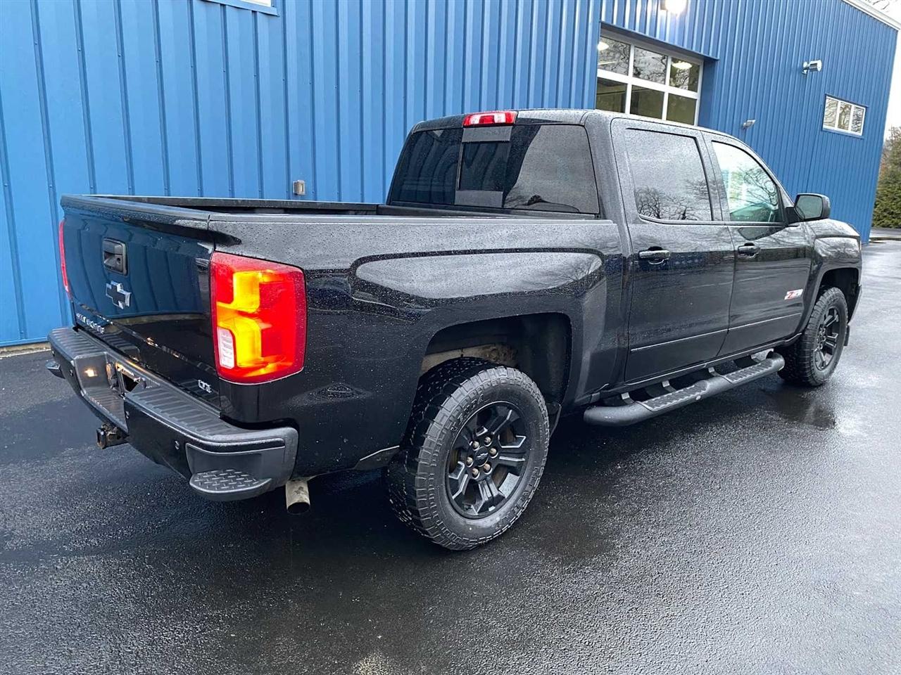 Chevrolet Silverado 1500 LTZ Crew Cab 4WD 2018