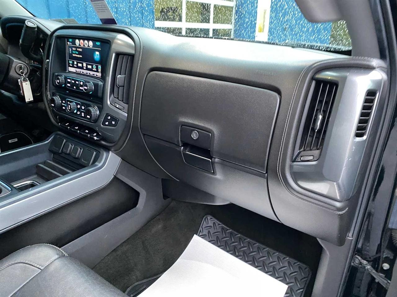 Chevrolet Silverado 1500 LTZ Crew Cab 4WD 2018