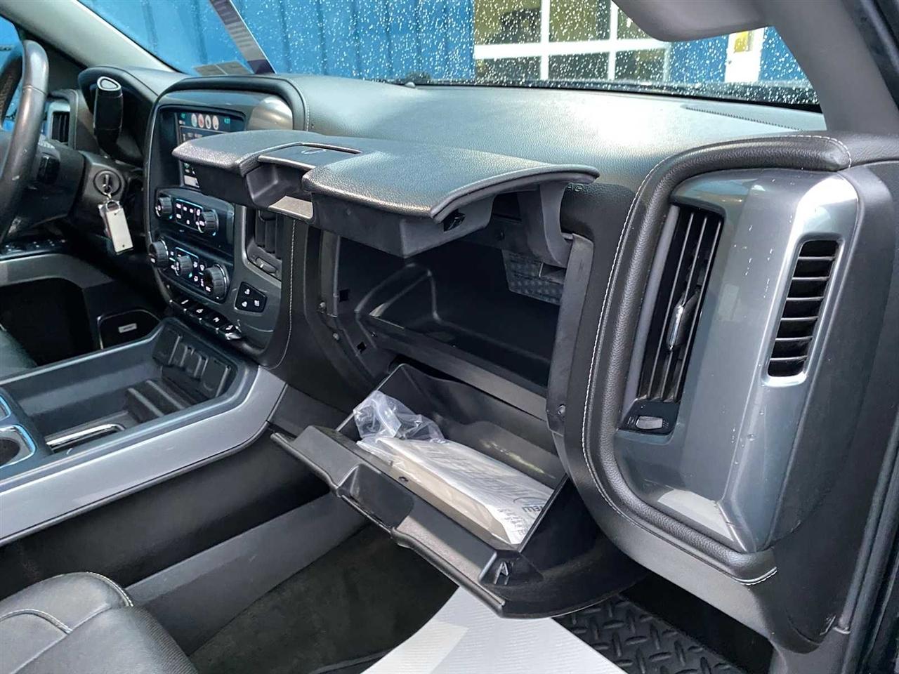 Chevrolet Silverado 1500 LTZ Crew Cab 4WD 2018