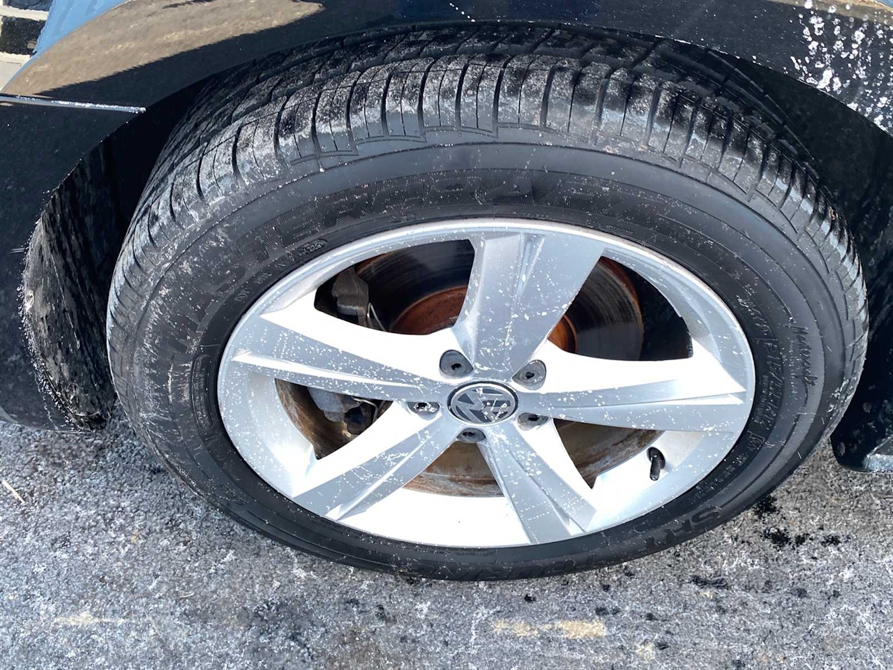 Volkswagen Passat 1.8T SE Auto 2015