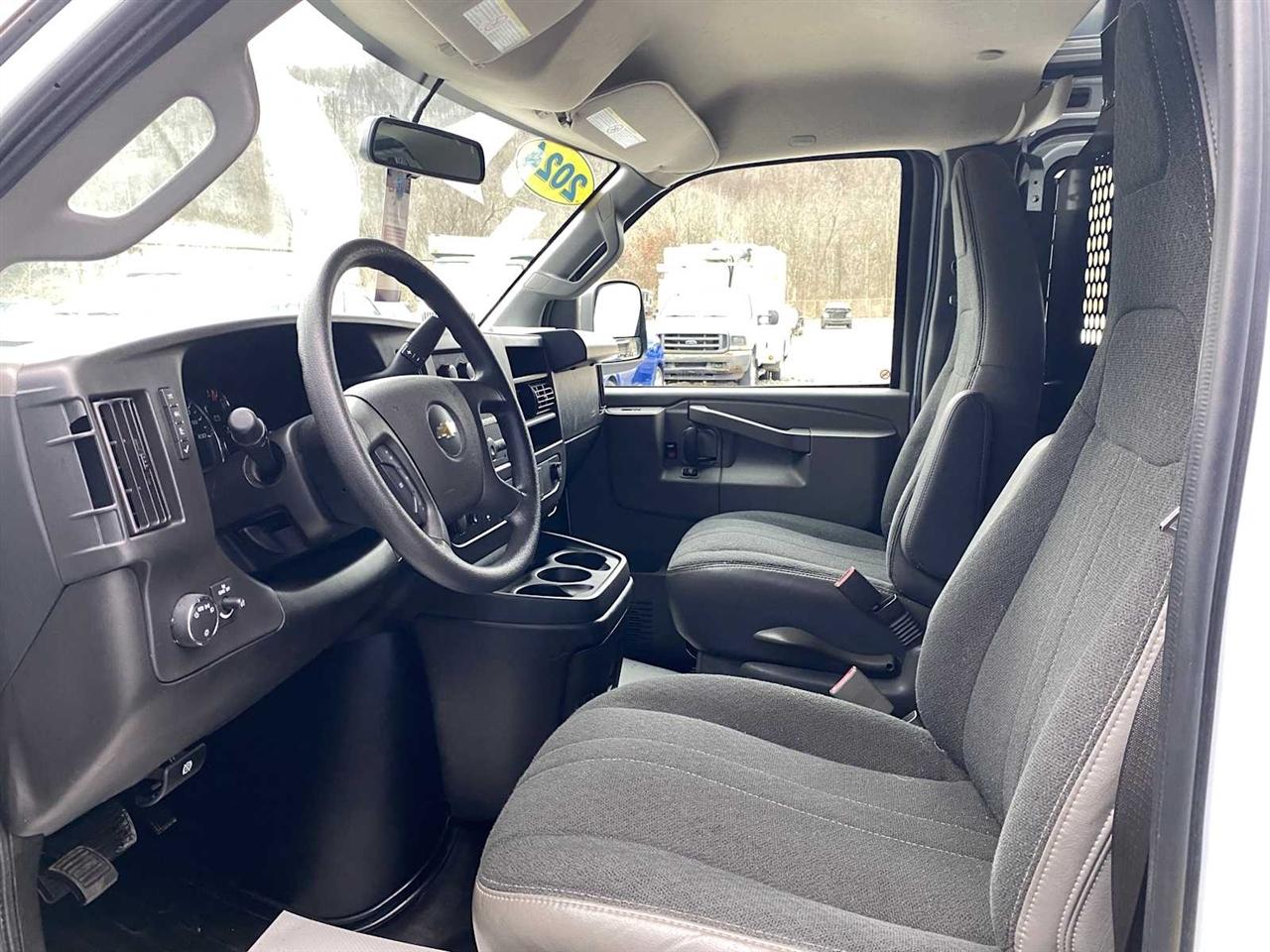 Chevrolet Express 2500 Cargo 2024